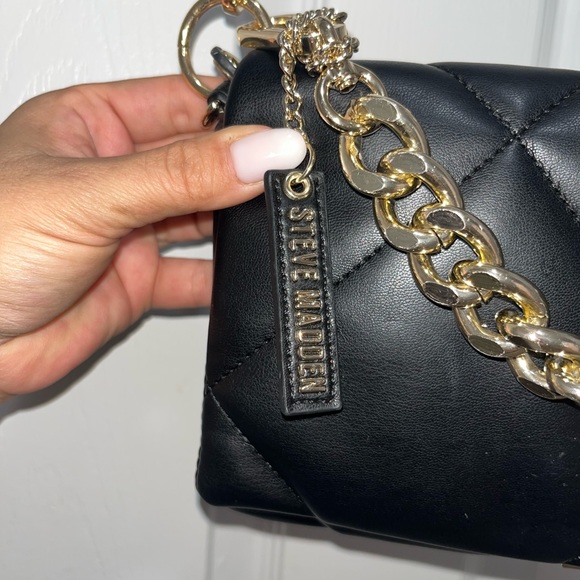 Steve Madden soft quilted clutch crossbody bag - Picture 3 of 6